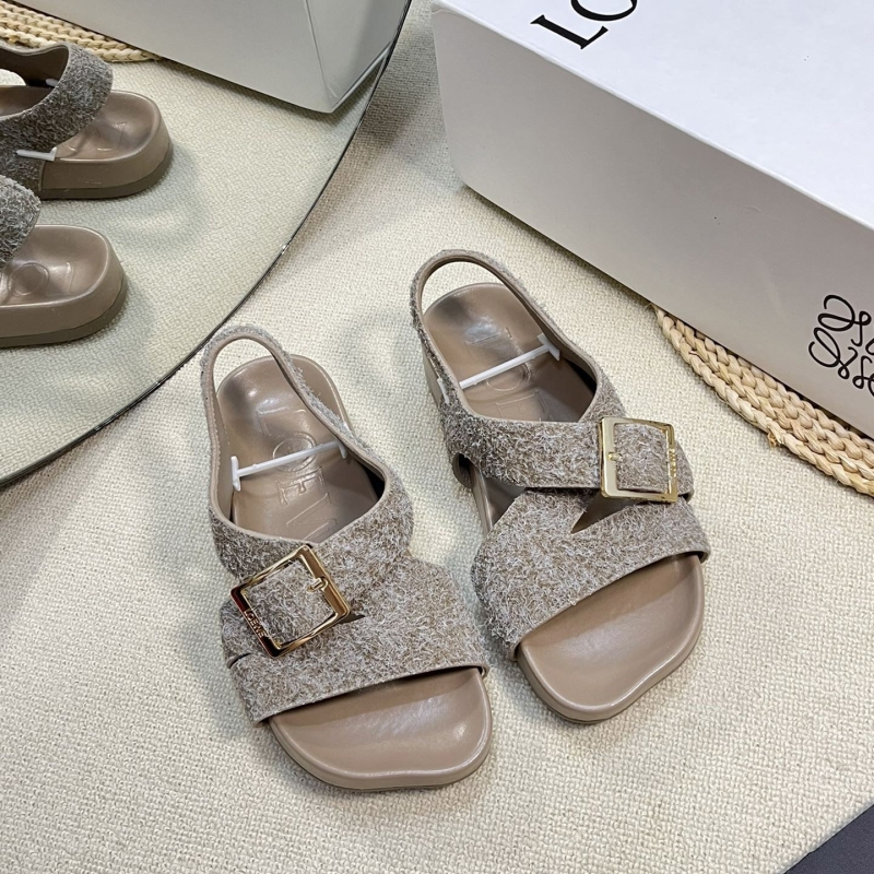 l*ew* sandals